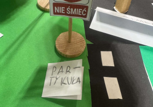 VIIIc jako architekci języka