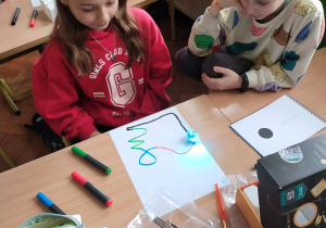 Programujemy ozoboty i robociki Dash foto 6