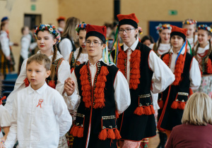 Międzyszkolny Festiwal Polonezowy w Lubochni