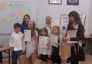 Laureatka konkursu recytatorskiego
