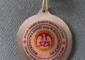III miejsce w zawodach sportowych - Igrzyska Młodzieży Szkolnej w Koszykówce 3x3 foto 1