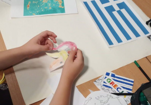 Uczniowie klasy 3a poznają kraje europejskie