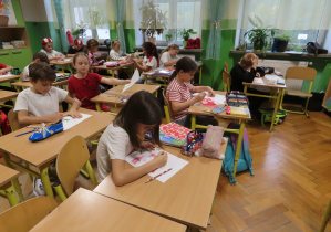 Uczniowie klasy IIIa poznają Konstytucję