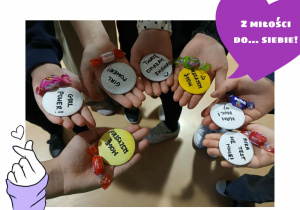 Przypinki z hasłem motywacyjnym