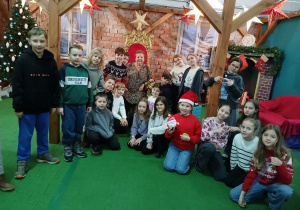 Wycieczka uczniów klas IIIa i IIIb do Krainy Świętego Mikołaja