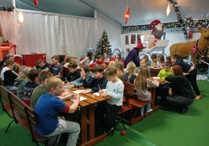 Wycieczka uczniów klas IIIa i IIIb do Krainy Świętego Mikołaja