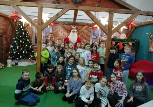 Wycieczka uczniów klas IIIa i IIIb do Krainy Świętego Mikołaja