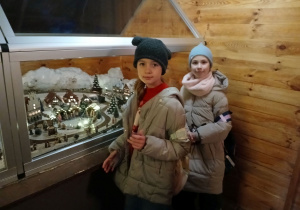 Wycieczka uczniów klas IIIa i IIIb do Krainy Świętego Mikołaja