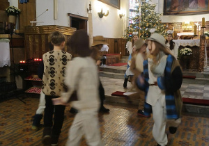 Występ uczniów klasy IIIa w kościele Opatrzności Bożej