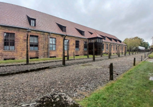 Uczniowie klas ósmych w Muzeum Auschwitz-Birkenau