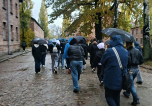 Uczniowie klas ósmych w Muzeum Auschwitz-Birkenau