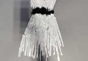 Projekt sukni w stylu zero waste